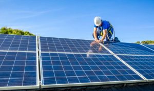 Installation et mise en production des panneaux solaires photovoltaïques à Pechbonnieu